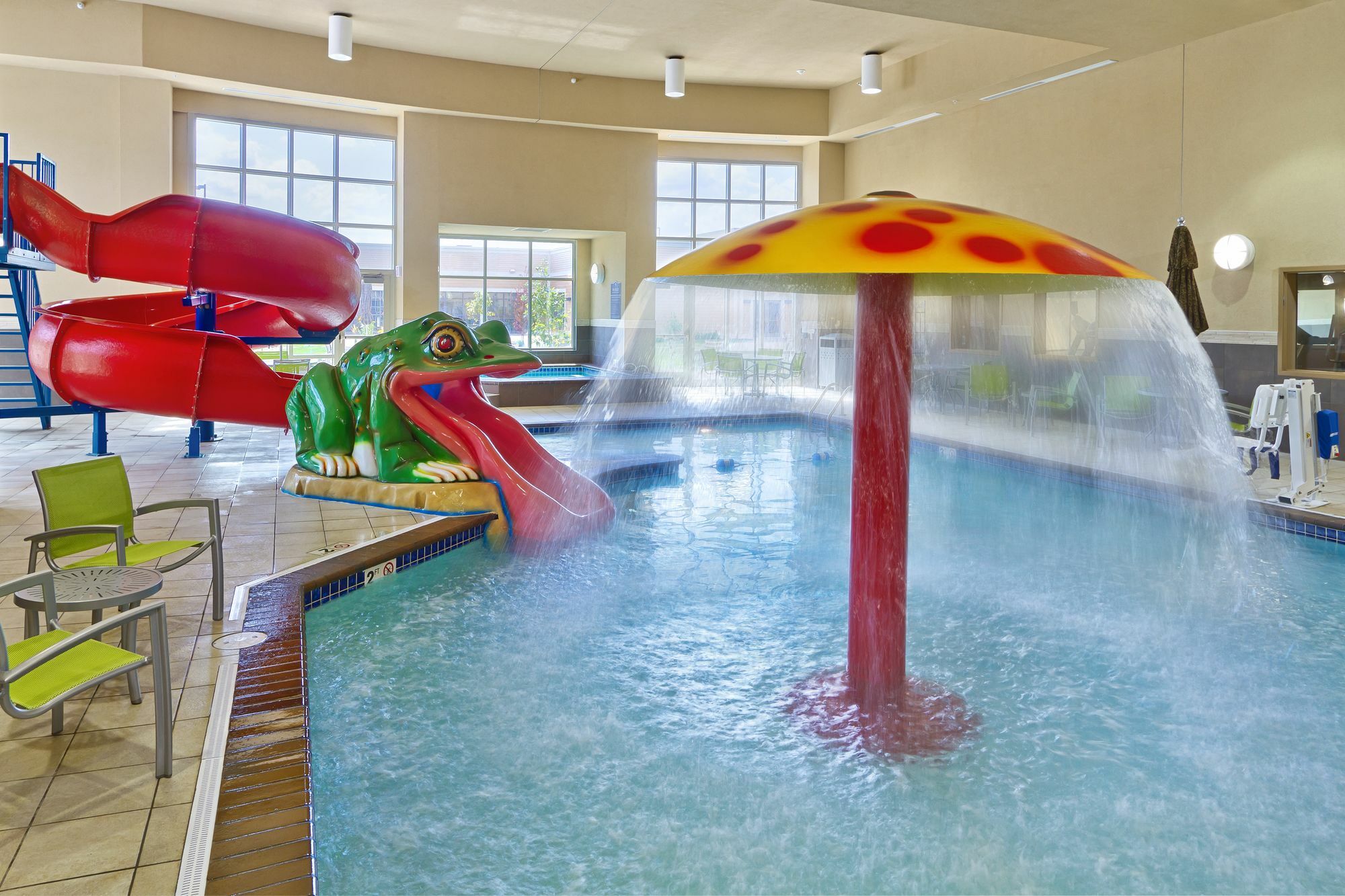 Clubhouse Hotel And Suites Pierre Facilities photo