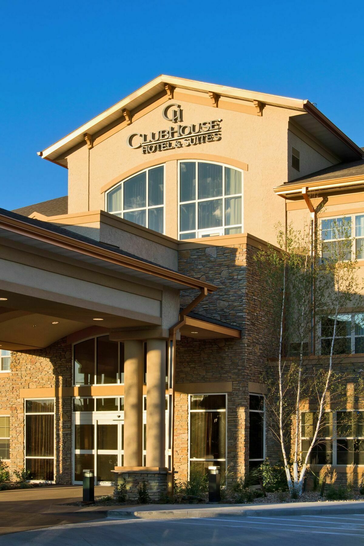 Clubhouse Hotel And Suites Pierre Exterior photo